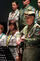 Dęby na kominku z okazji 70-lecia Hufca Świdnica